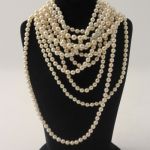 877 2343 PEARL NECKLACE